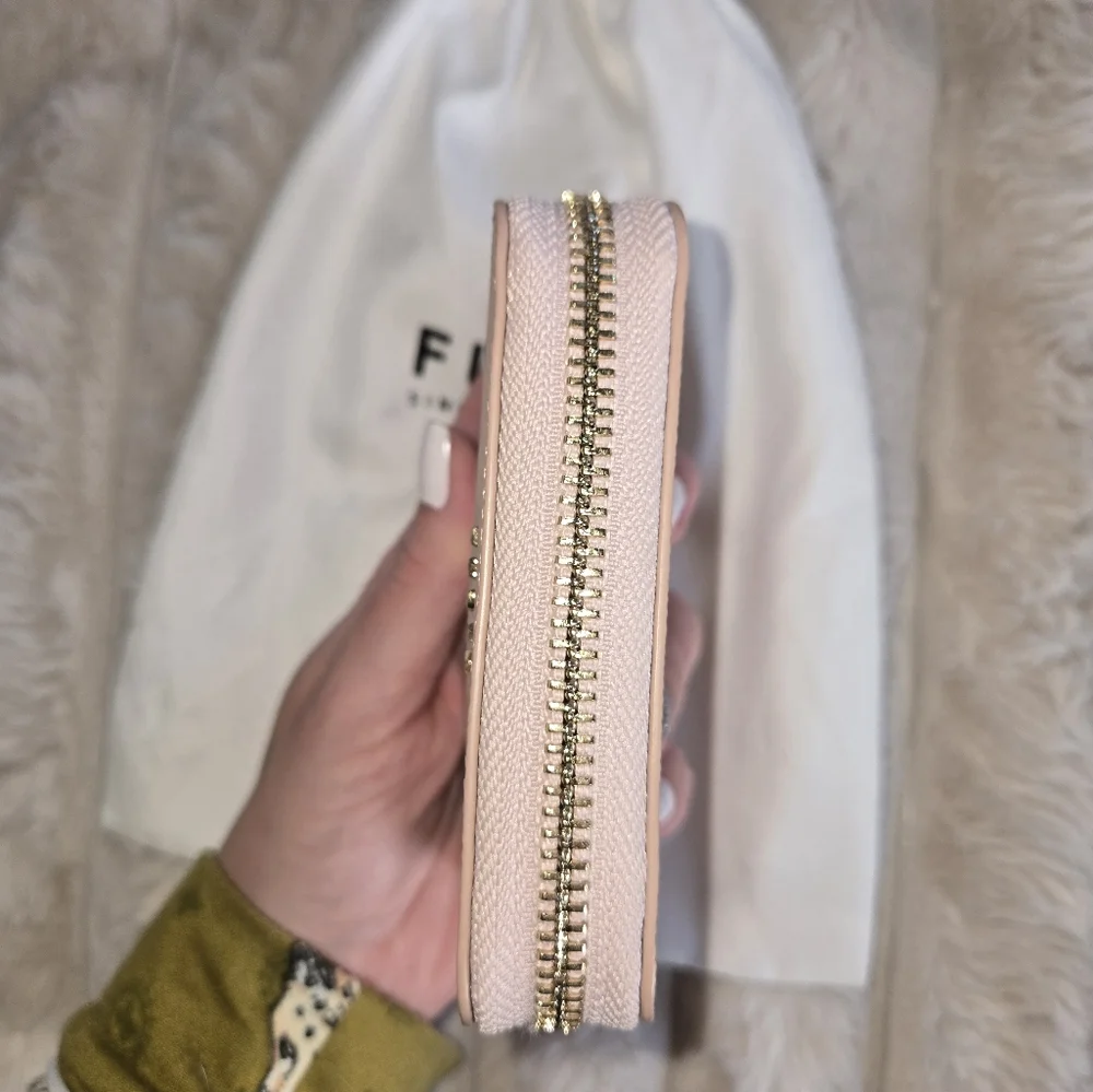 NWOT FURLA SMALL ZIP AROUND WALLET 💕 - Picture 2 of 8